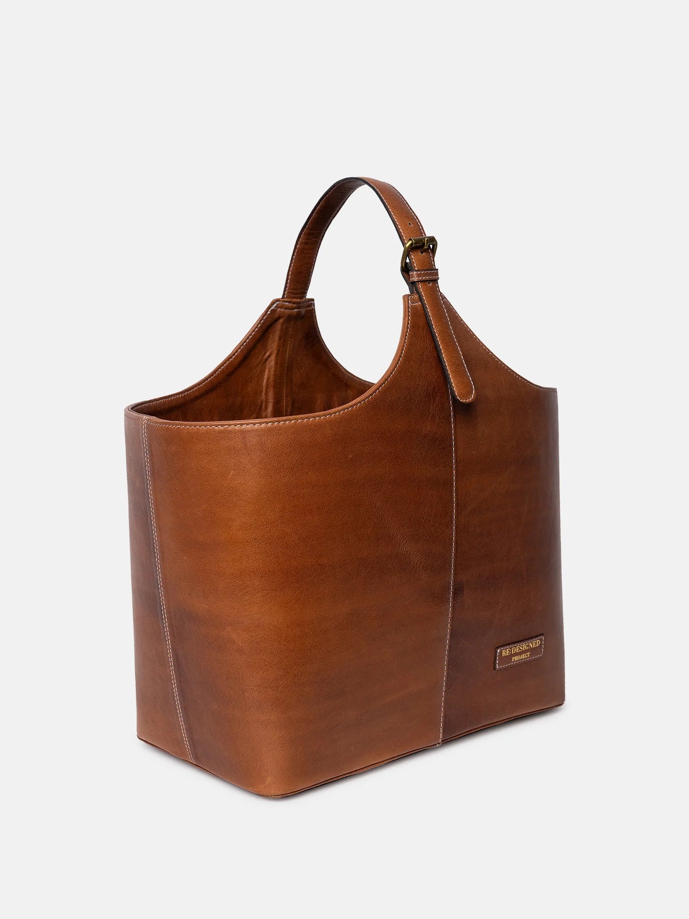 PROJECT PO72 - Farbe Walnut -